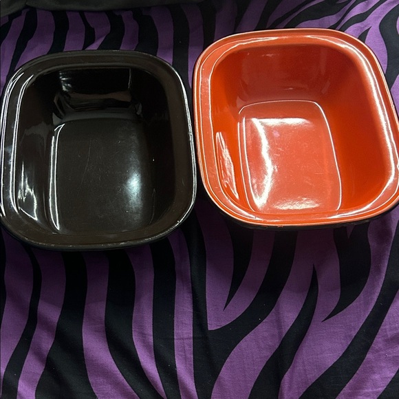Set of Two Square Bowls - Black and Orange - Picture 1 of 1